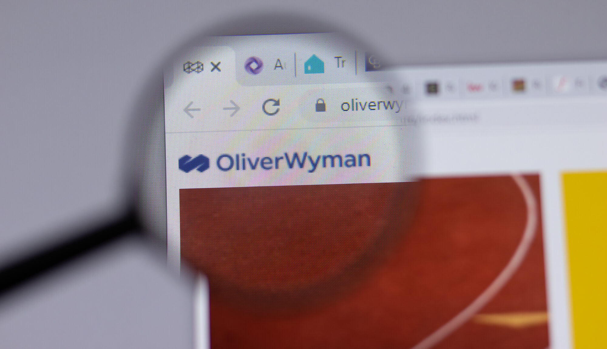 Oliver Wyman Internships: Programs and Application Tips